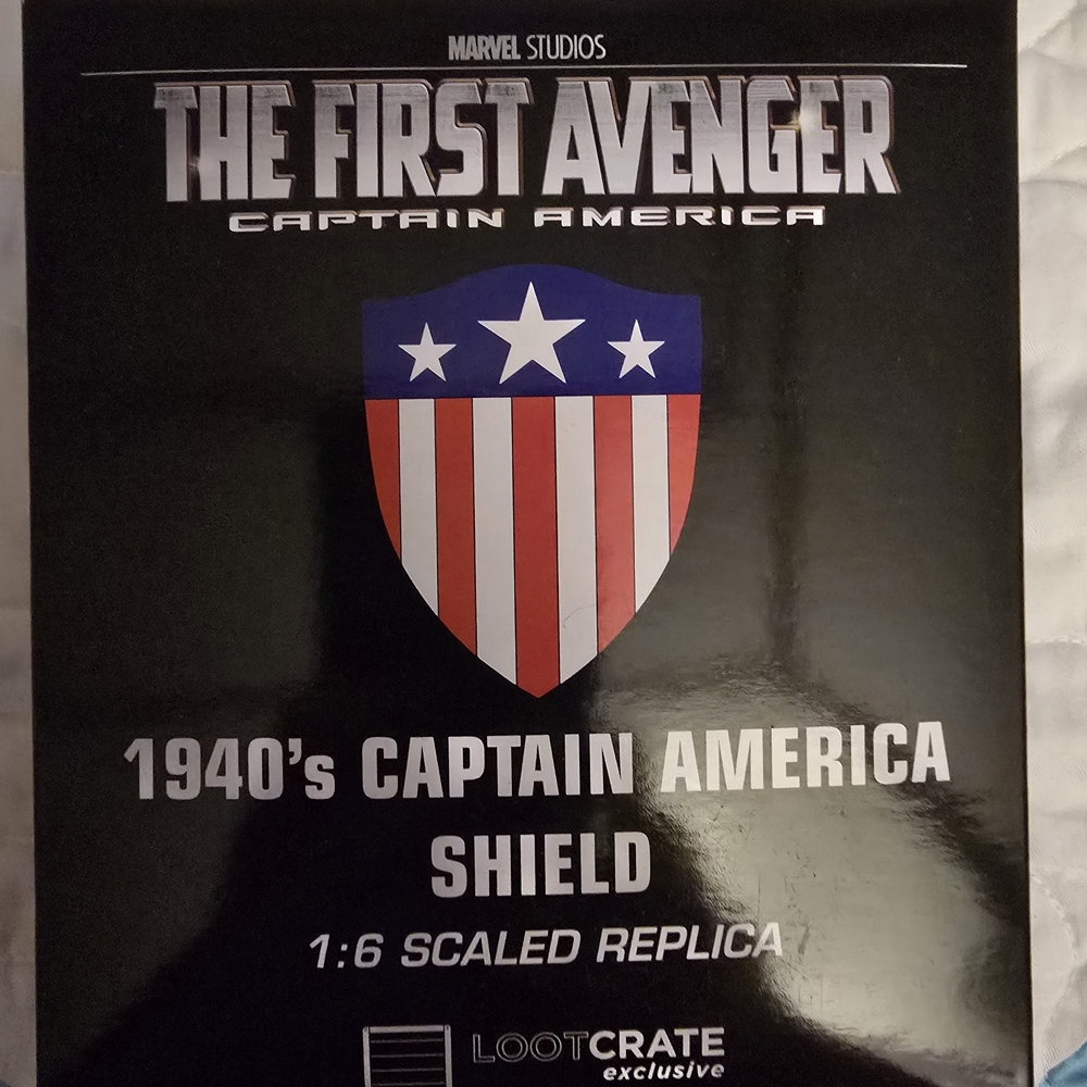 Marvel 1940's Captain America Shield Replica - Red White Blue